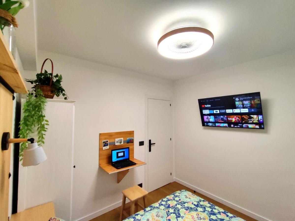 Tranquilo Apartamento Con Parking Gratis Vigilado 24H 비고 외부 사진